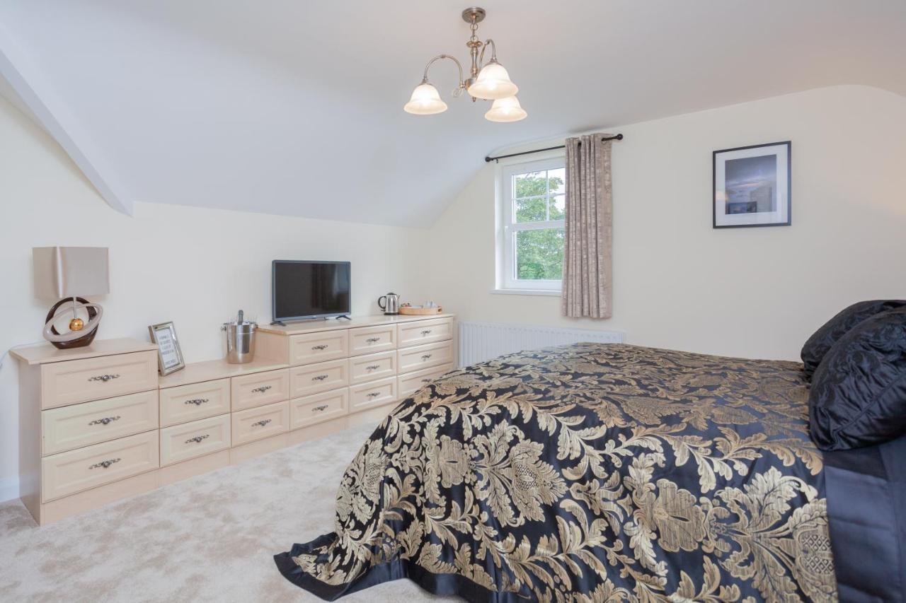 Longview House Bed & Breakfast แบลลีย์มันนี ภายนอก รูปภาพ