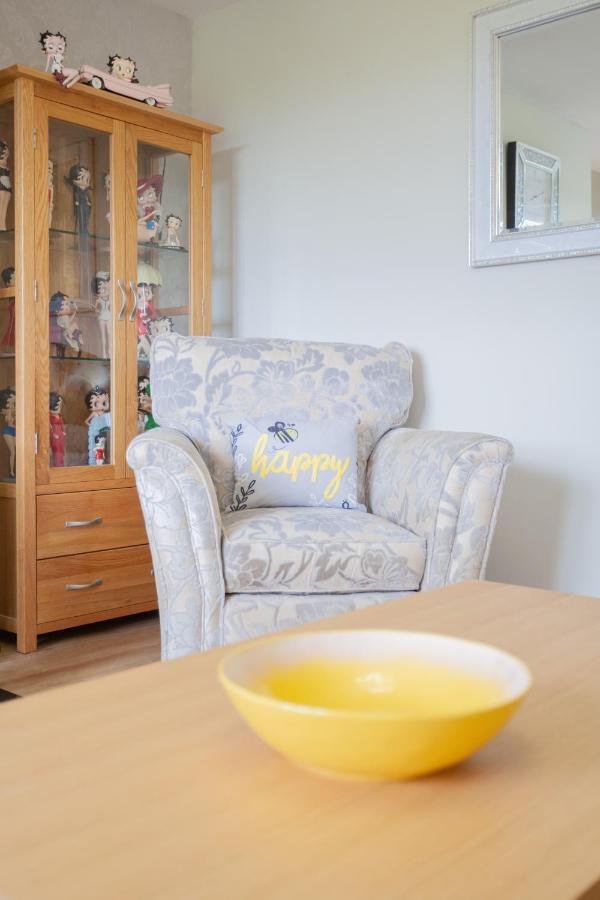 Longview House Bed & Breakfast แบลลีย์มันนี ภายนอก รูปภาพ