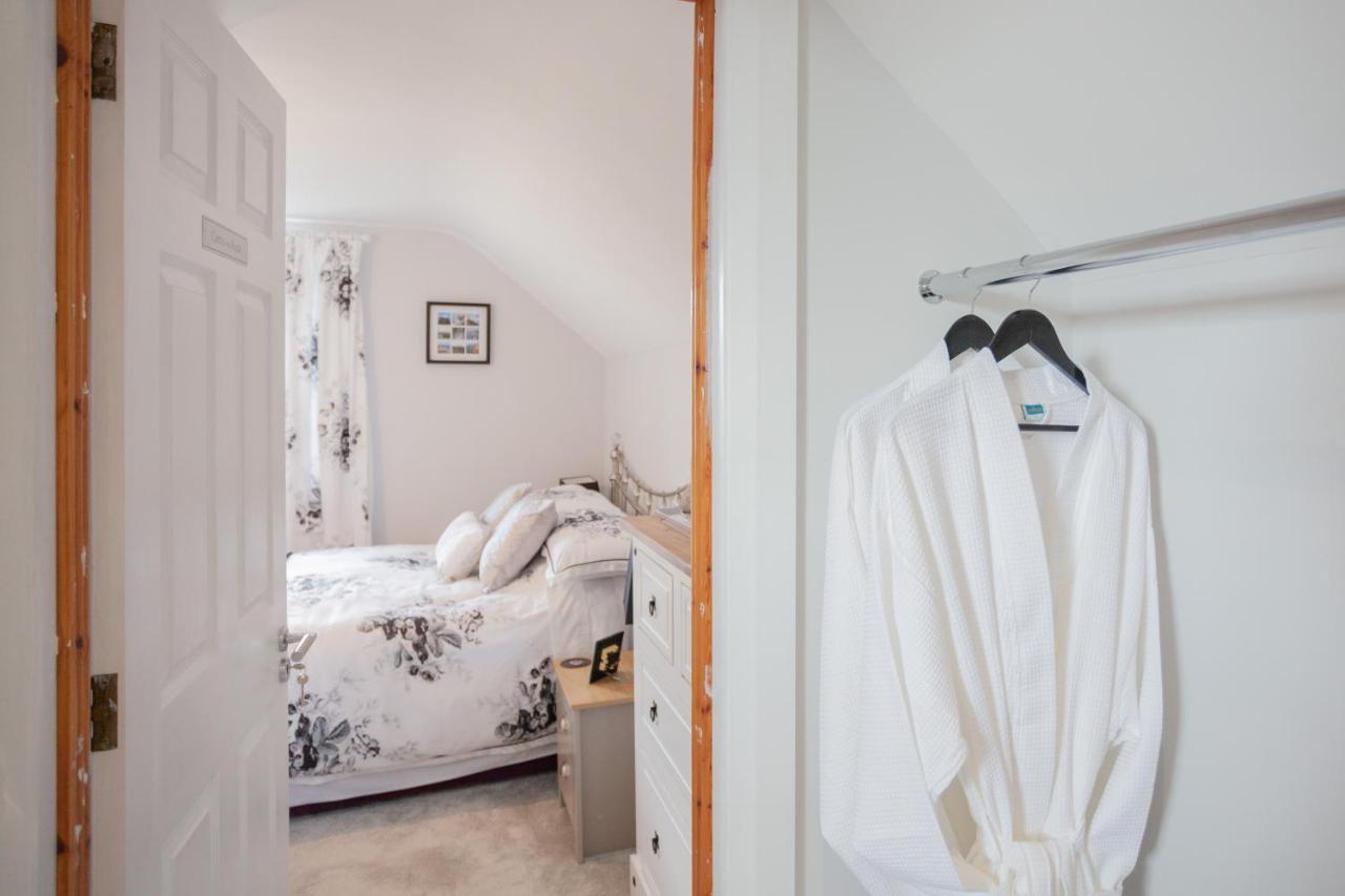 Longview House Bed & Breakfast แบลลีย์มันนี ภายนอก รูปภาพ