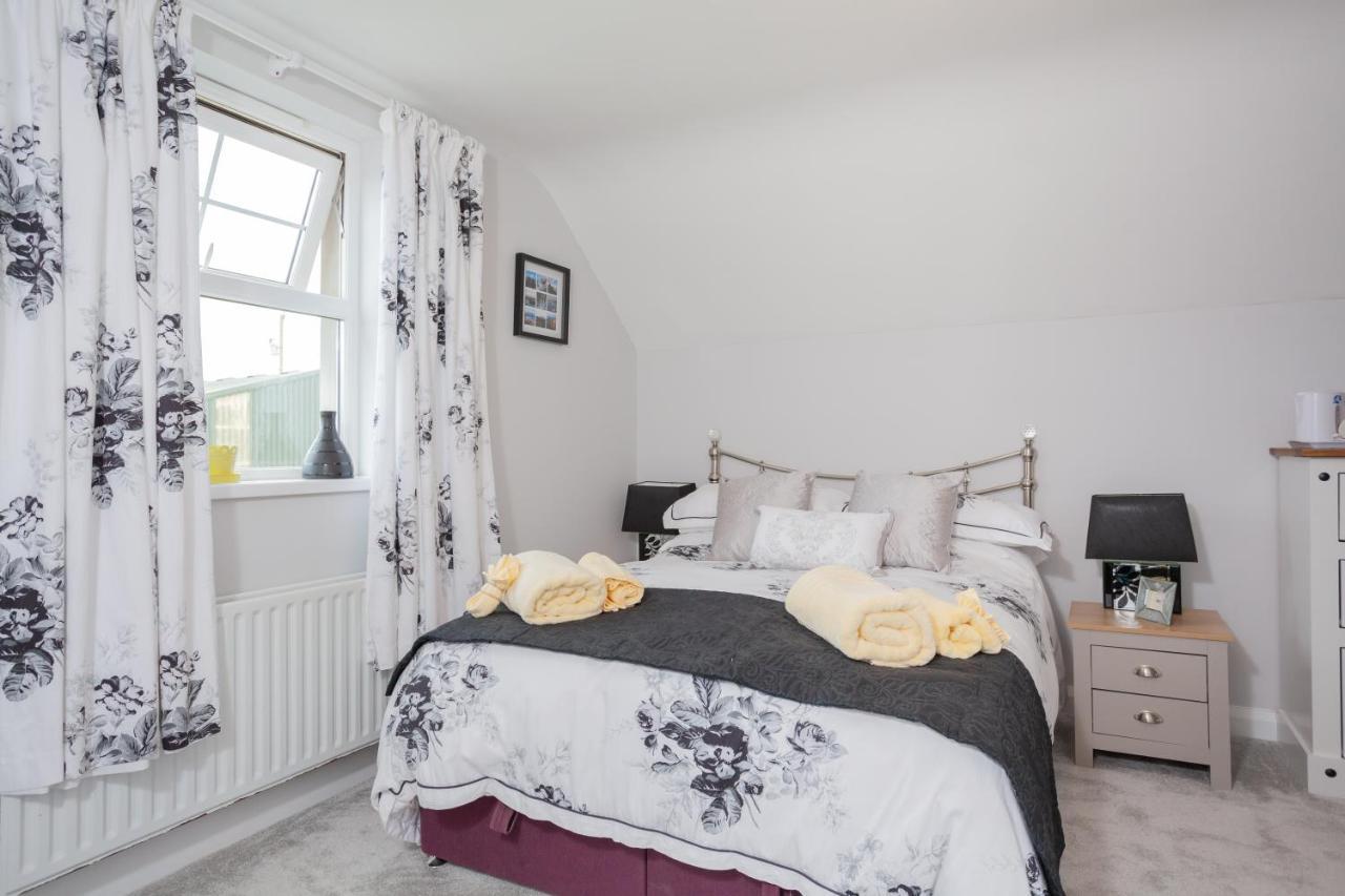 Longview House Bed & Breakfast แบลลีย์มันนี ภายนอก รูปภาพ